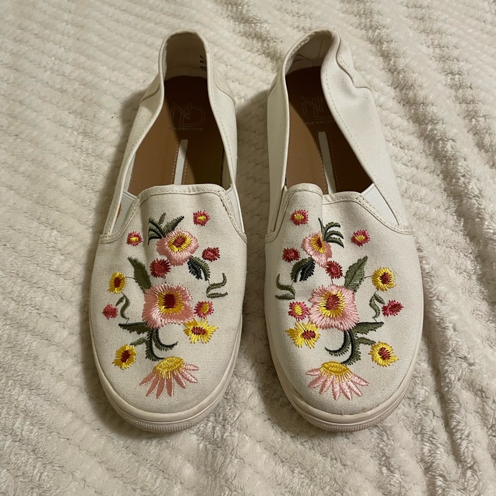 Embroidered Flower Shoes